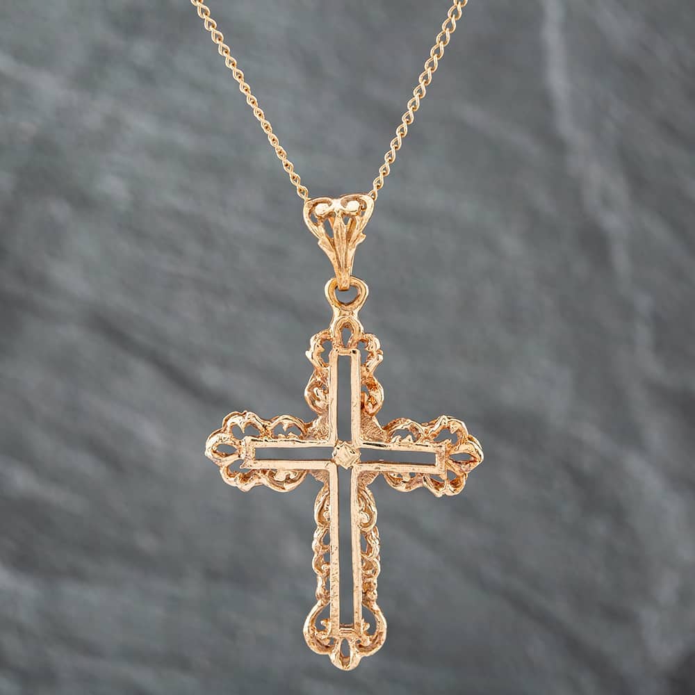 Product photograph of Pre-owned 9ct Yellow Gold Ornate Cross Pendant Amp 16 Inch Curb Chain 41141829 from The Jewel Hut