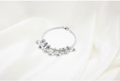 January Birthstone with Rosa Lea