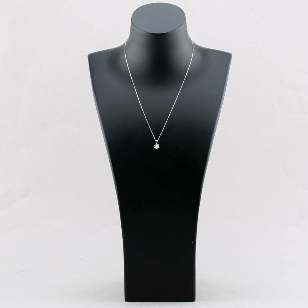 18ct White Gold 0.33ct Diamond Daisy Cluster Pendant Necklace KDCP33/21619C
