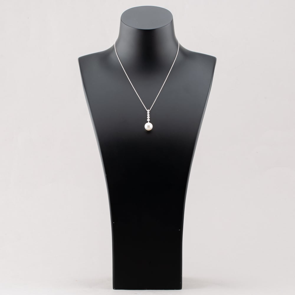 18ct White Gold Freshwater Pearl & Five Diamond Dropper Necklace POX80126DD