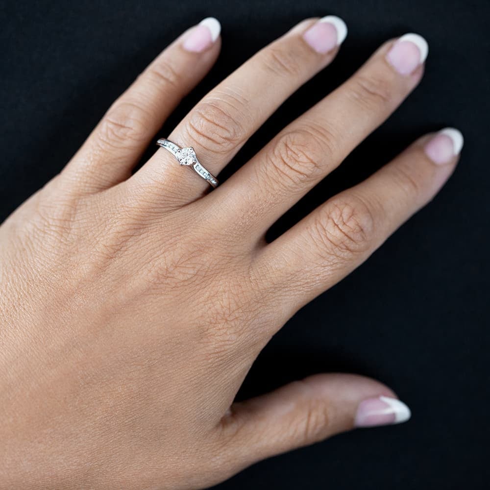 1888 Collection Platinum 0.33ct Certificated Brilliant Cut Diamond Shoulder Set Solitaire Ring RI-1191(.33CT PLUS)