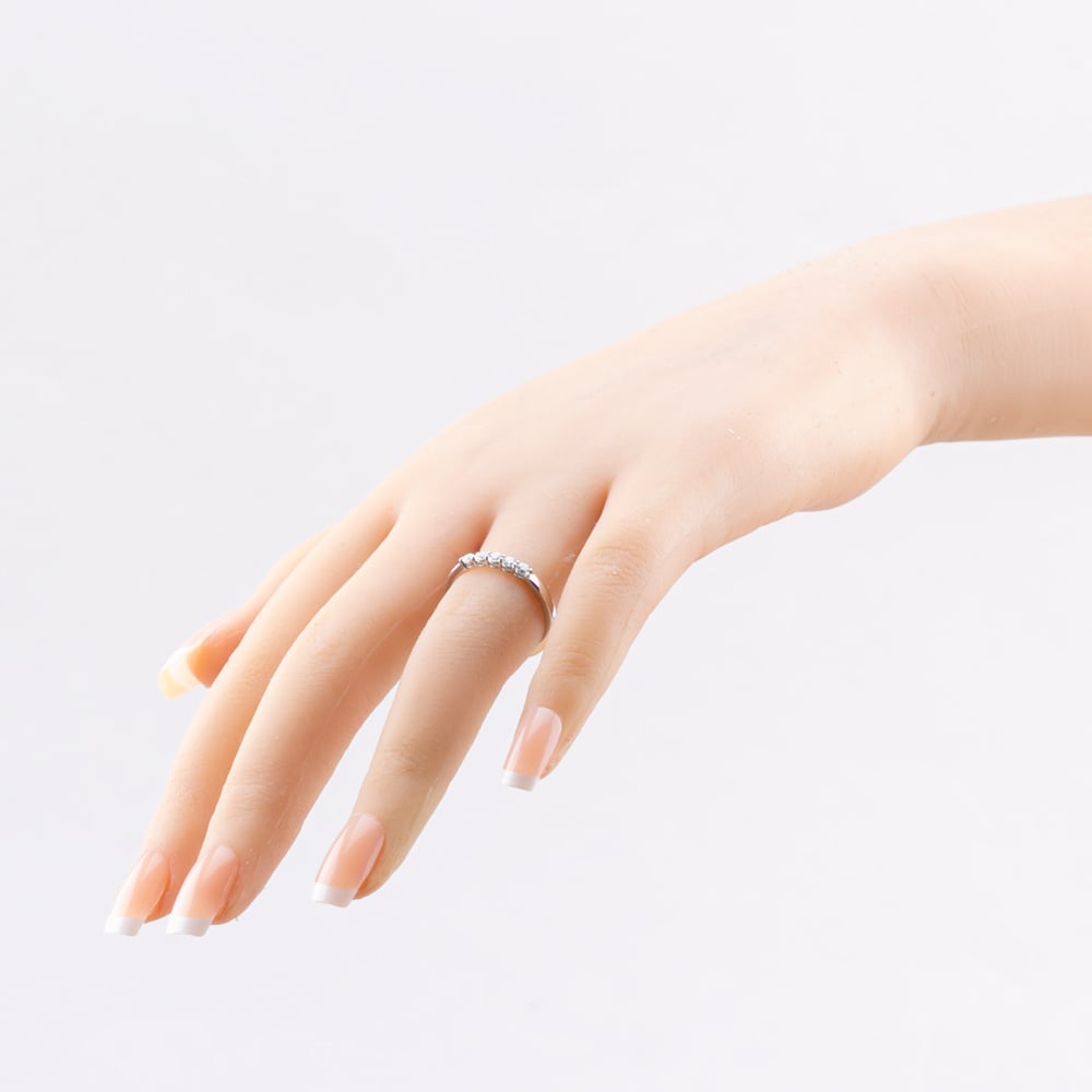 1888 Collection Platinum Certificated 0.30ct Round Cut Diamond Five Stone Ring HET1001(.30CT PLUS)
