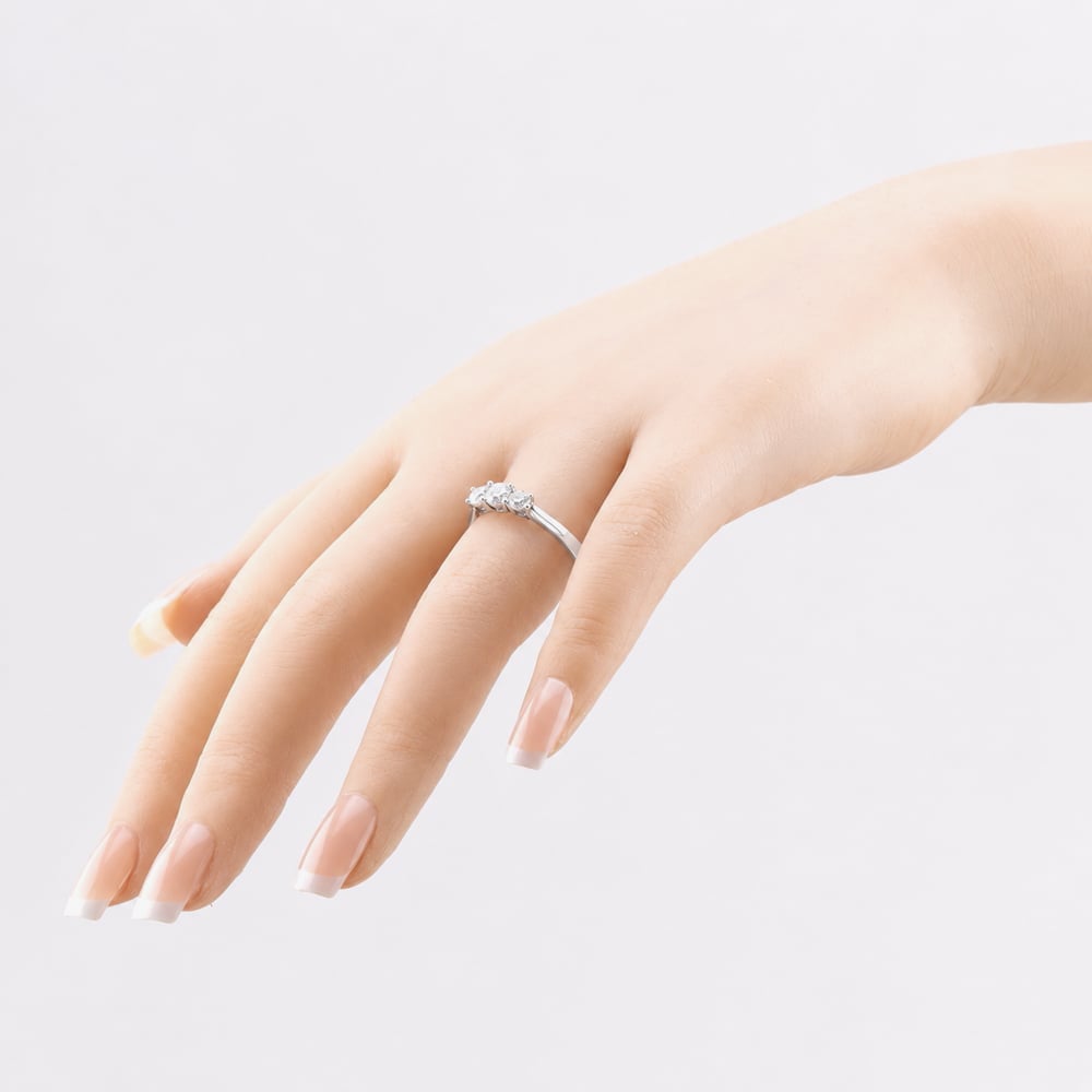 1888 Collection Platinum 0.60ct Certificated Round Cut Diamond Three Stone Ring R3-145(.57CT PLUS)
