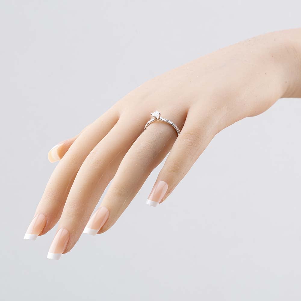 1888 Collection 9ct White Gold 0.40ct Brilliant Cut Diamond Twist Solitaire Shoulder Set Ring RSP01-9W-0.25-H-SI2