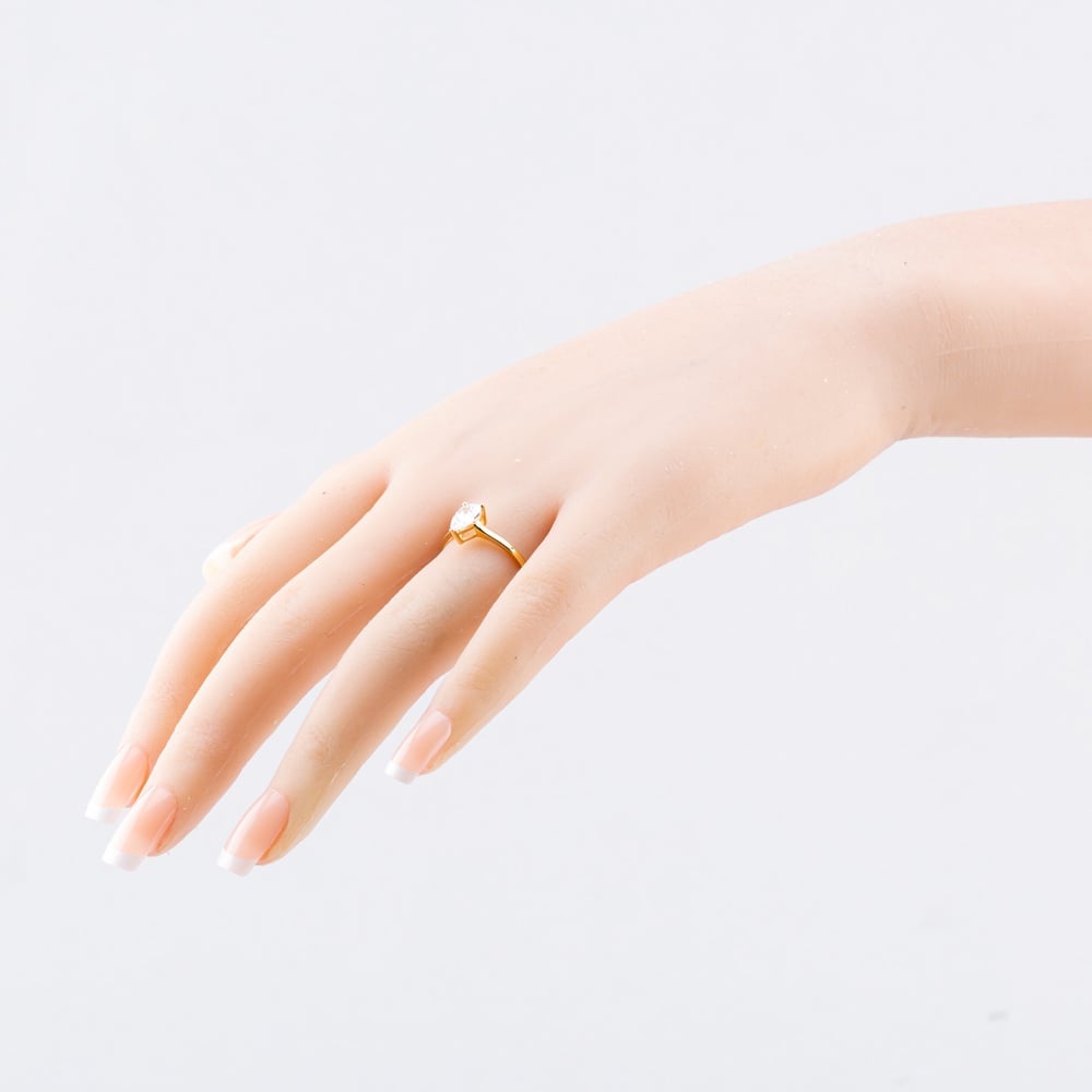 9ct Yellow Gold Pear Shaped Cubic Zirconia Ring 1.84.1549