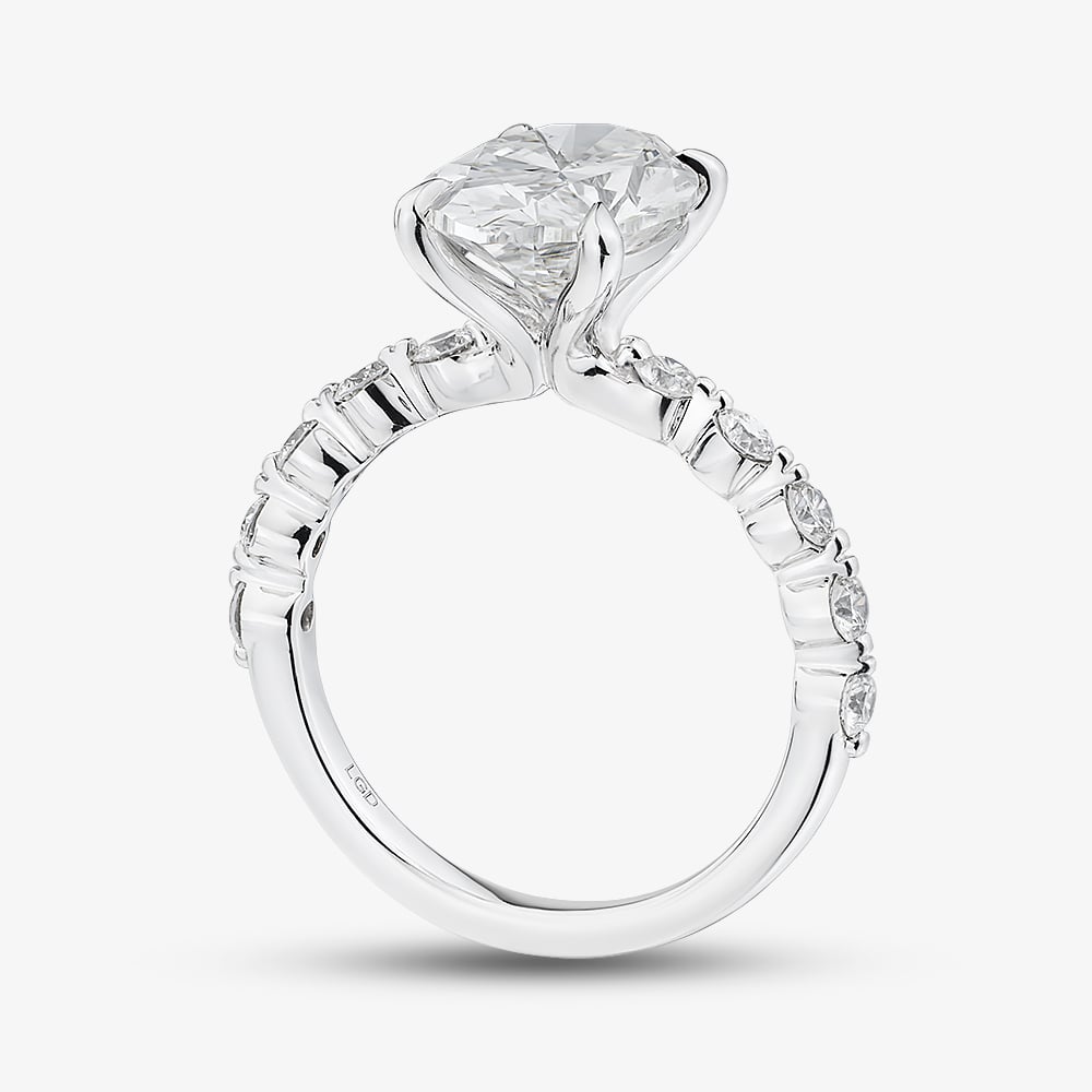 9ct White Gold 3.50ct Certificated Oval Cut Lab Grown Diamond Shoulder Set Solitaire Ring LGR47719-350 (WG)(CERT)