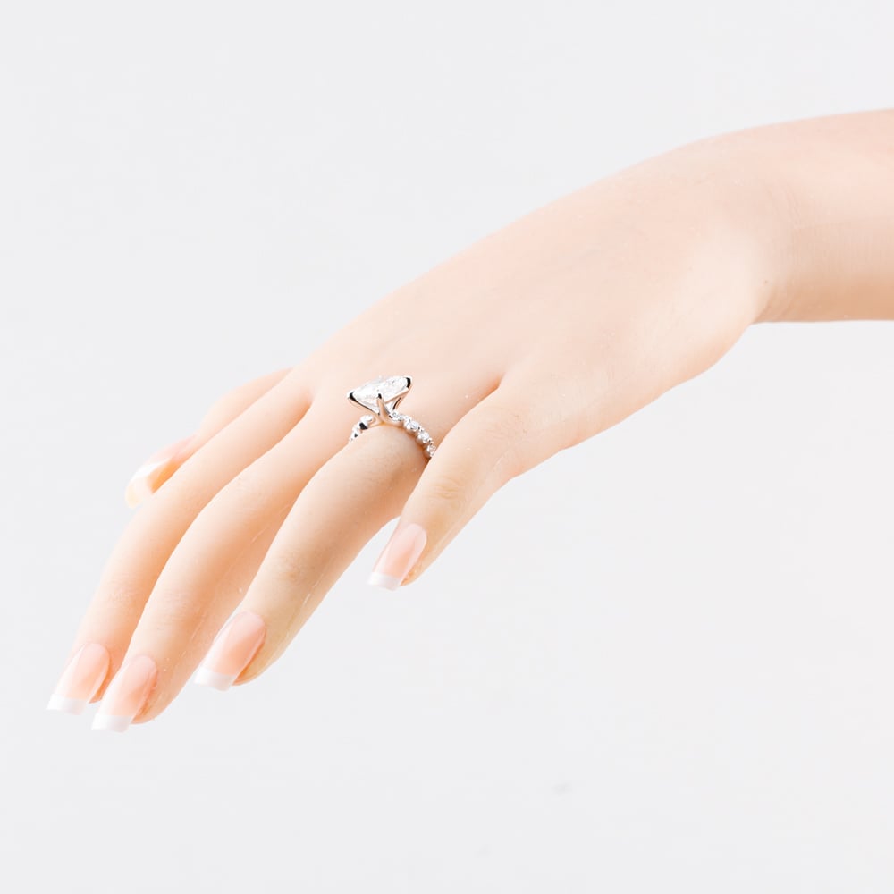 9ct White Gold 3.50ct Certificated Radiant Cut Lab Grown Diamond Shoulder Set Solitaire Ring LGR47397-350NEW (WG)(CERT)
