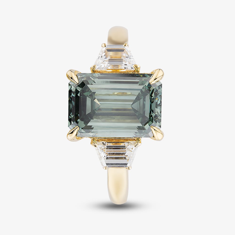 18ct Yellow Gold 3.82ct Certificated Green Emerald Cut Lab Grown Diamond Trilogy Ring PO6877-3SEC07
