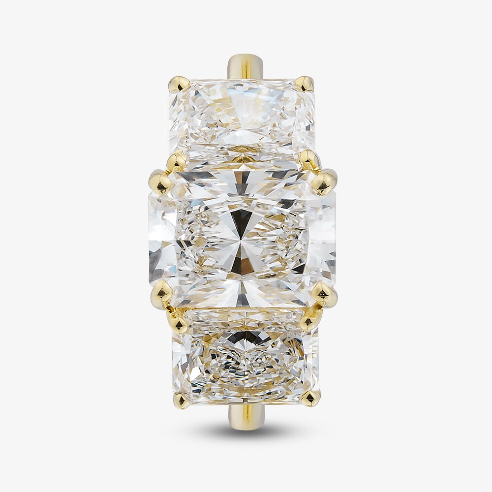 18ct Yellow Gold 5.09ct Certificated Radiant Cut Lab Grown Diamond Three Stone Ring U3804
