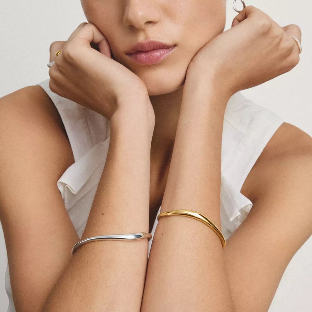 THOMAS SABO Fluid Elegance 18ct Yellow Gold Plated Bangle AR122-M01-39