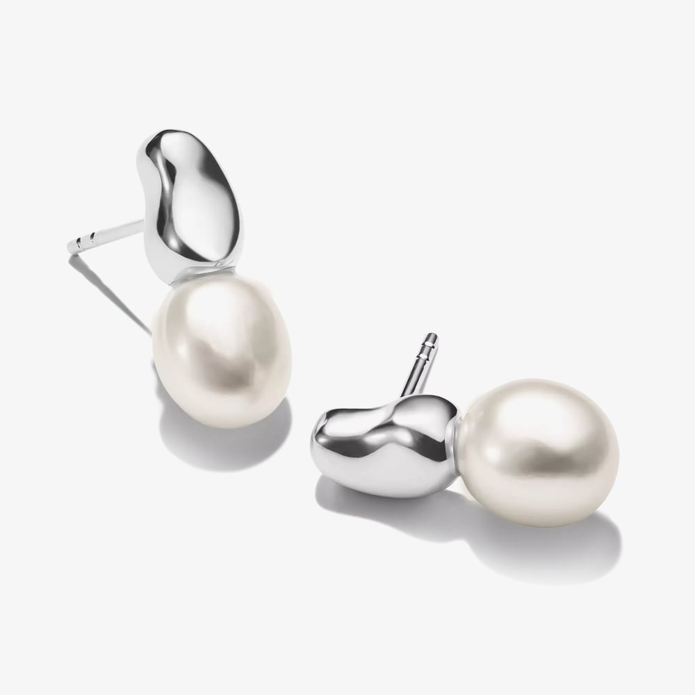 THOMAS SABO Bold Elegance Sterling Silver Freshwater Pearl Stud Earrings H2320-082-14