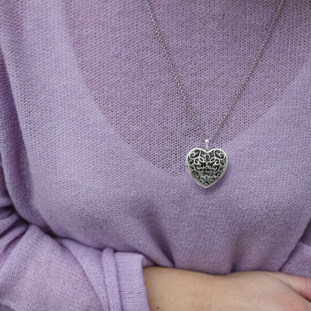 Hot Diamonds Embracing Sterling Silver Heart Locket Necklace DP669
