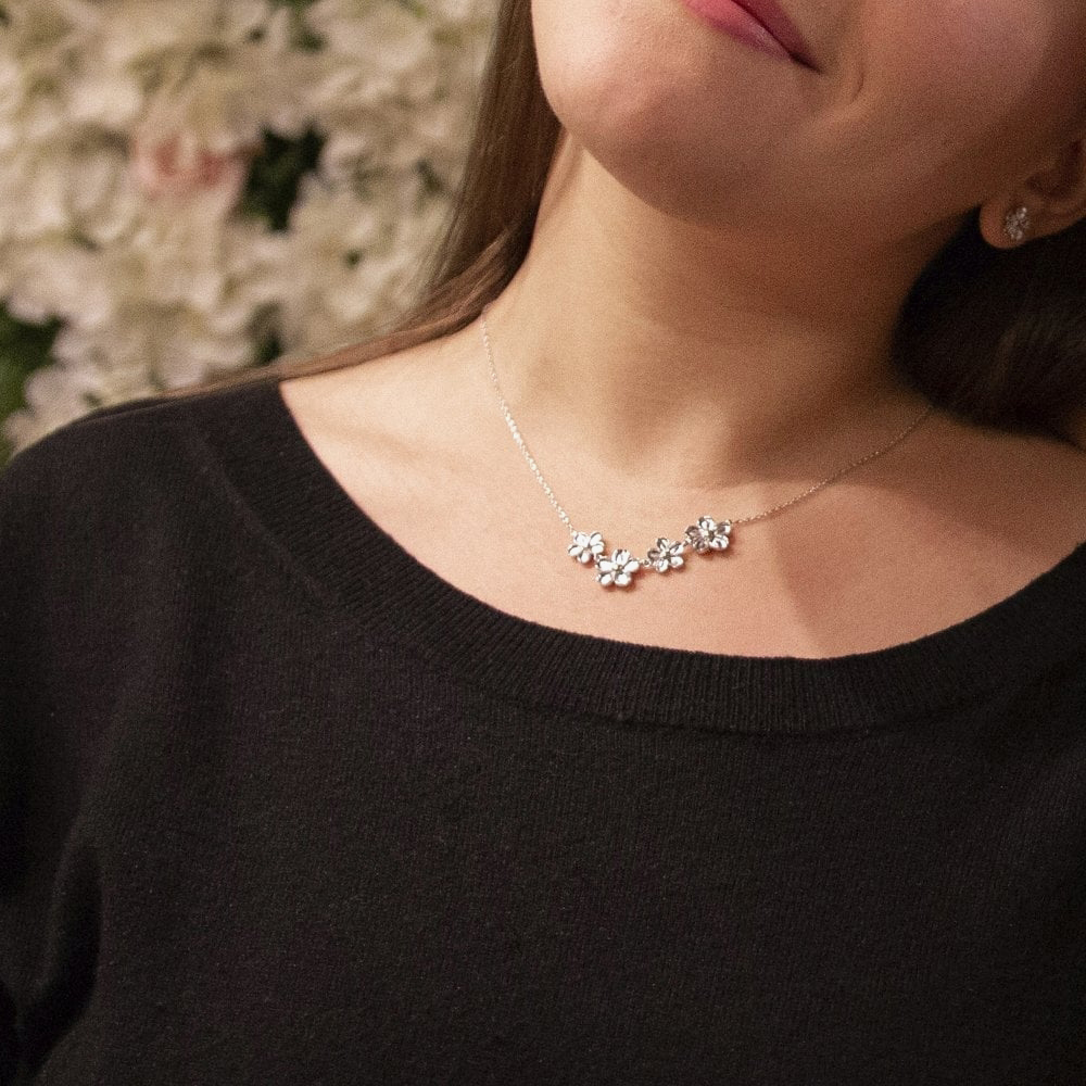 Hot Diamonds Forget Me Not Necklace DN140