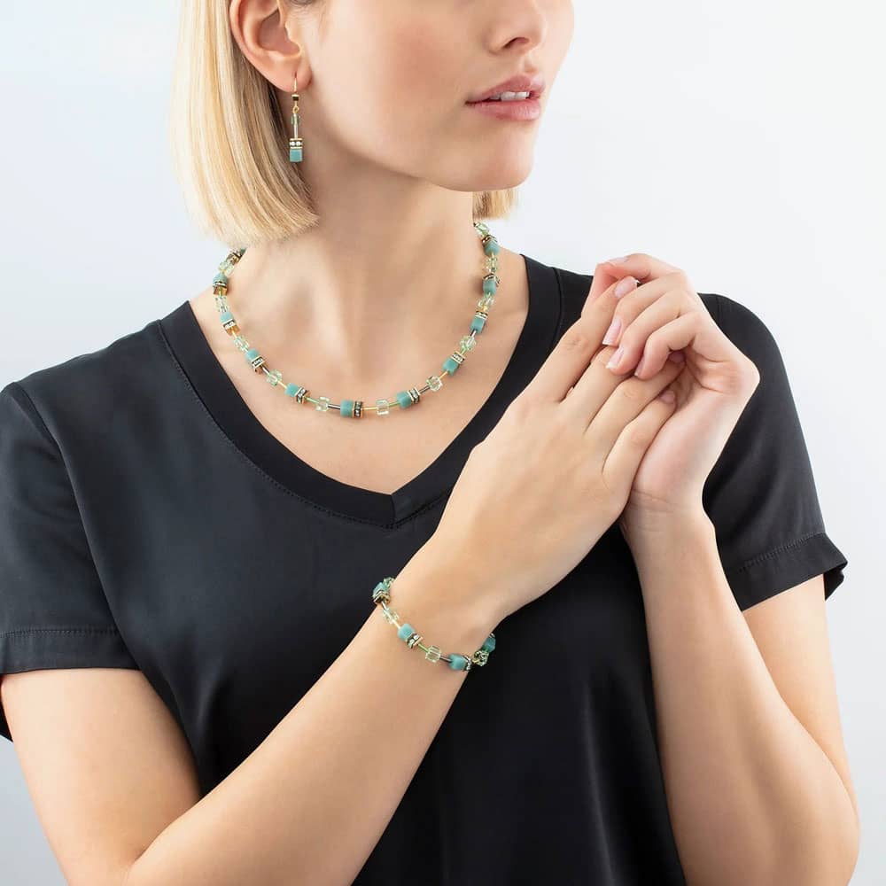 Coeur De Lion GeoCUBE Iconic Mono Gold Plated Green Bracelet 4020/30-0533