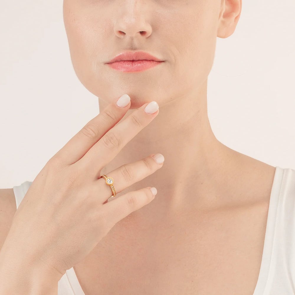 Coeur De Lion Gold Tone Crystal Shoulder Set Solitaire Ring 0228/40-1816
