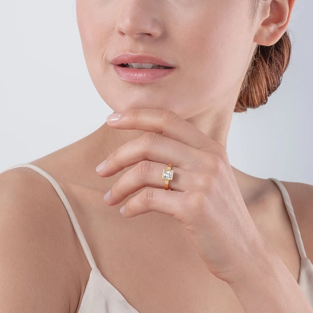 Coeur De Lion Gold Tone Brilliant Square Princess Cut Crystal Solitaire Ring 0500/40-1816