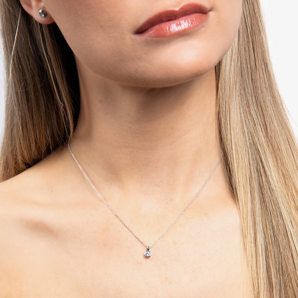 Diamonfire Silver Bezel Set 0.25ct Round Cubic Zirconia Pendant Necklace P4640