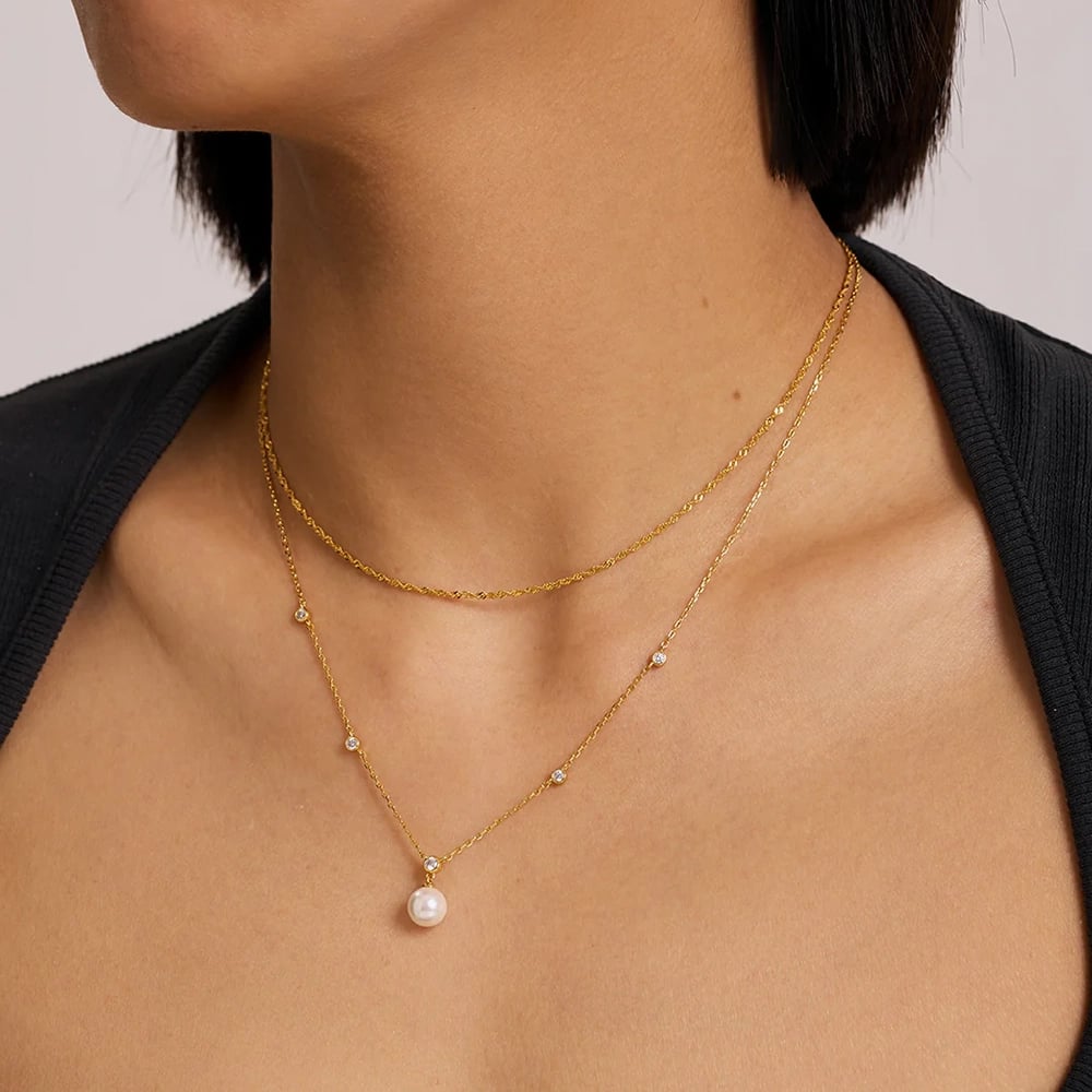 Ania Haie Luna Gaze Gold Plated Shell Pearl & Cubic Zirconia Pendant N075-09G