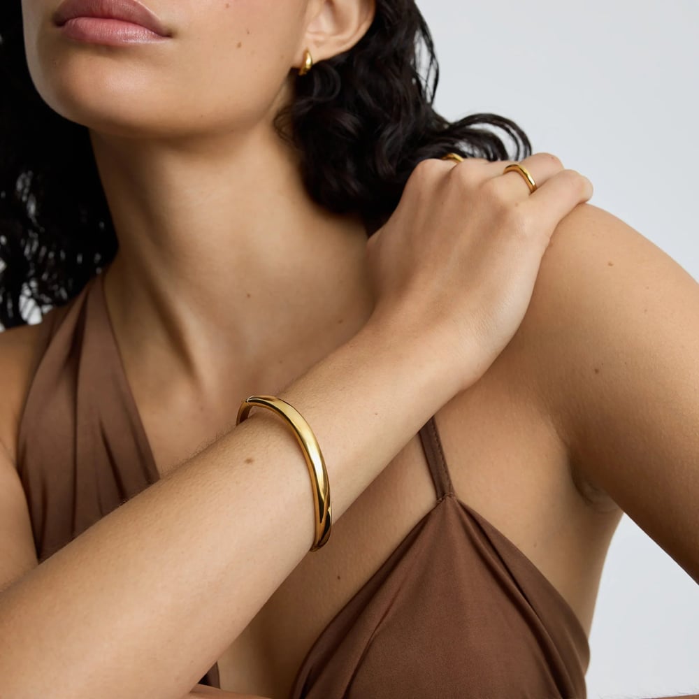 D.Louise Yellow Gold Tone Plated Stainless Steel Wave M/L Bangle SKB-039-02