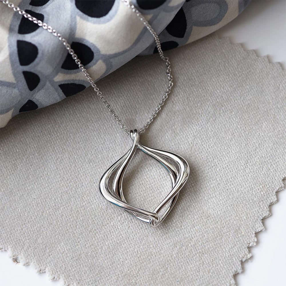 Kit Heath Sterling Silver Alicia Midi Necklace 90019RP
