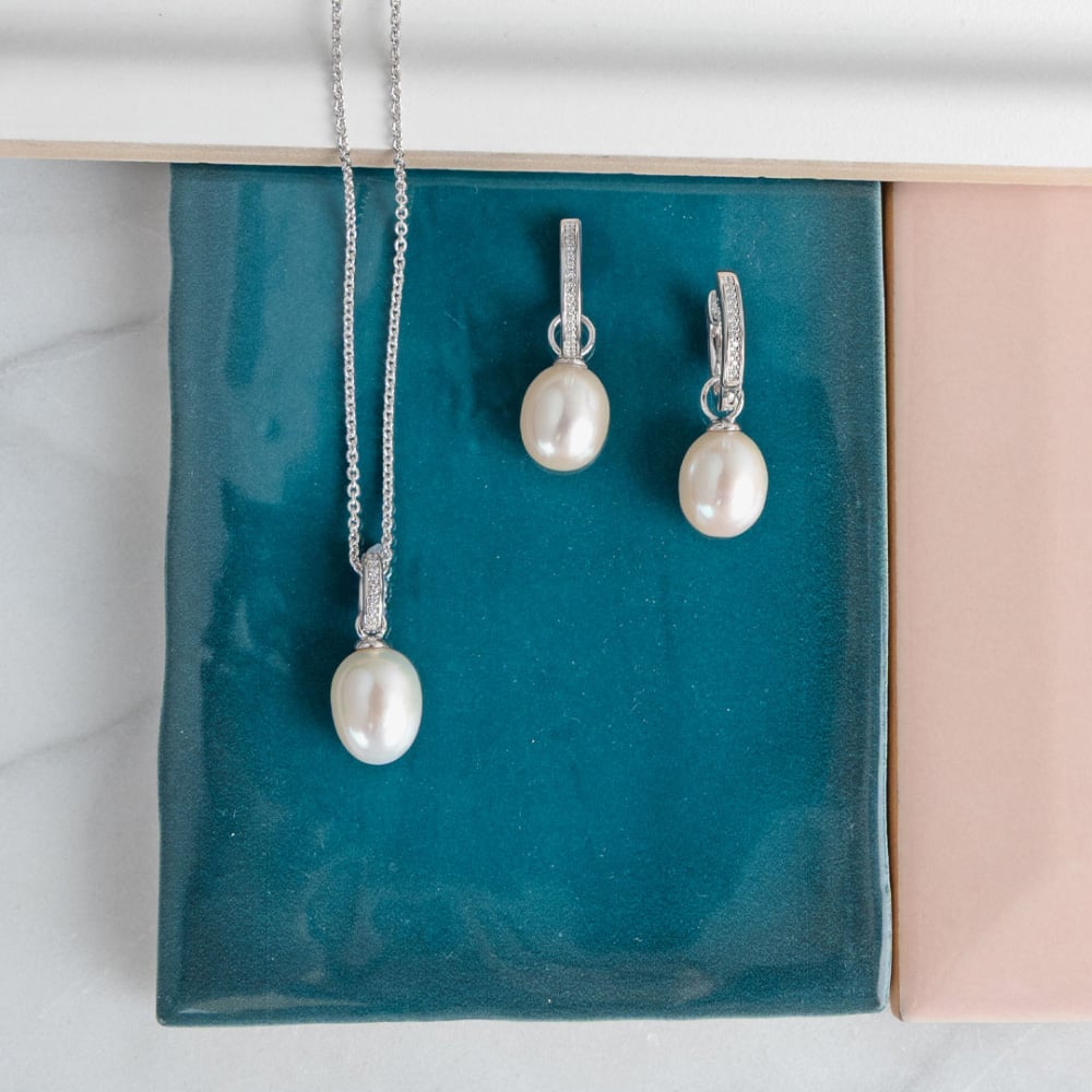 Kit Heath Silver Revival Classic Pearl Glitz Necklace 90429FPC