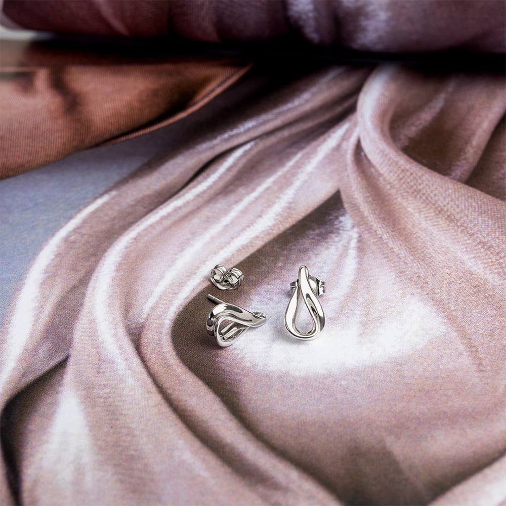 Kit Heath Sterling Silver Serenity Dainty Loop Stud Earrings 41182RP