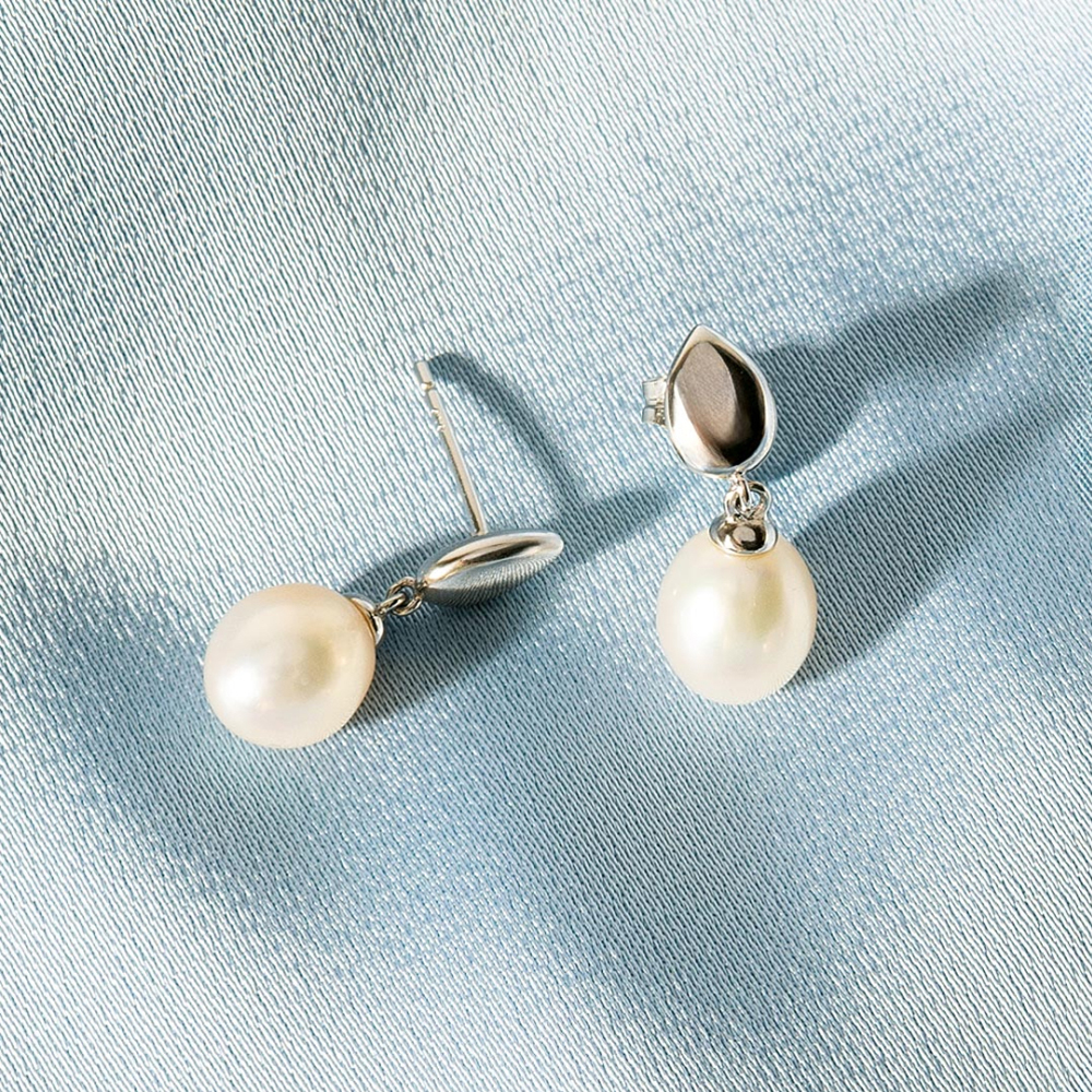Kit Heath Sterling Silver Coast Pebble Pearl Droplet Earrings 50184FP