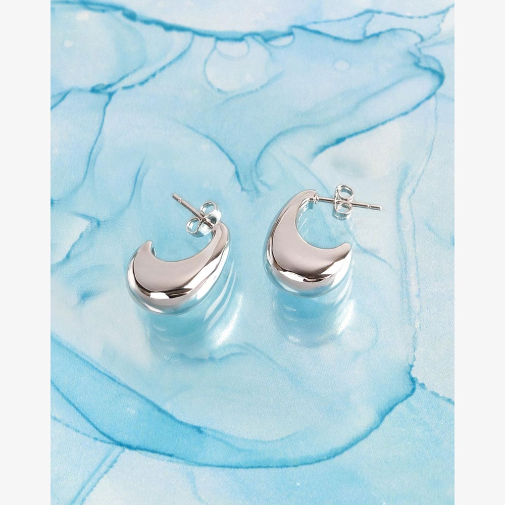 Kit Heath Coast Pebble Smooth Grande Semi Hoop Earrings 40153RP