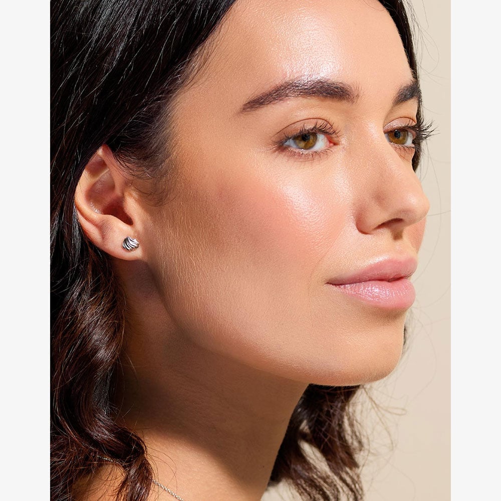 Kit Heath Océane Shell Echo Petite Rounded Stud Earrings 41212RP
