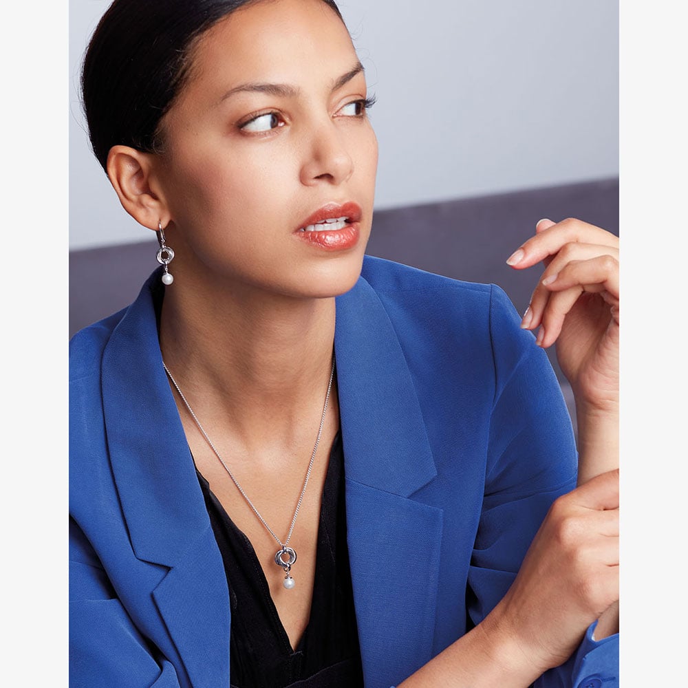 Kit Heath Bevel Trilogy Pearl Link Drop Earrings 5160FP