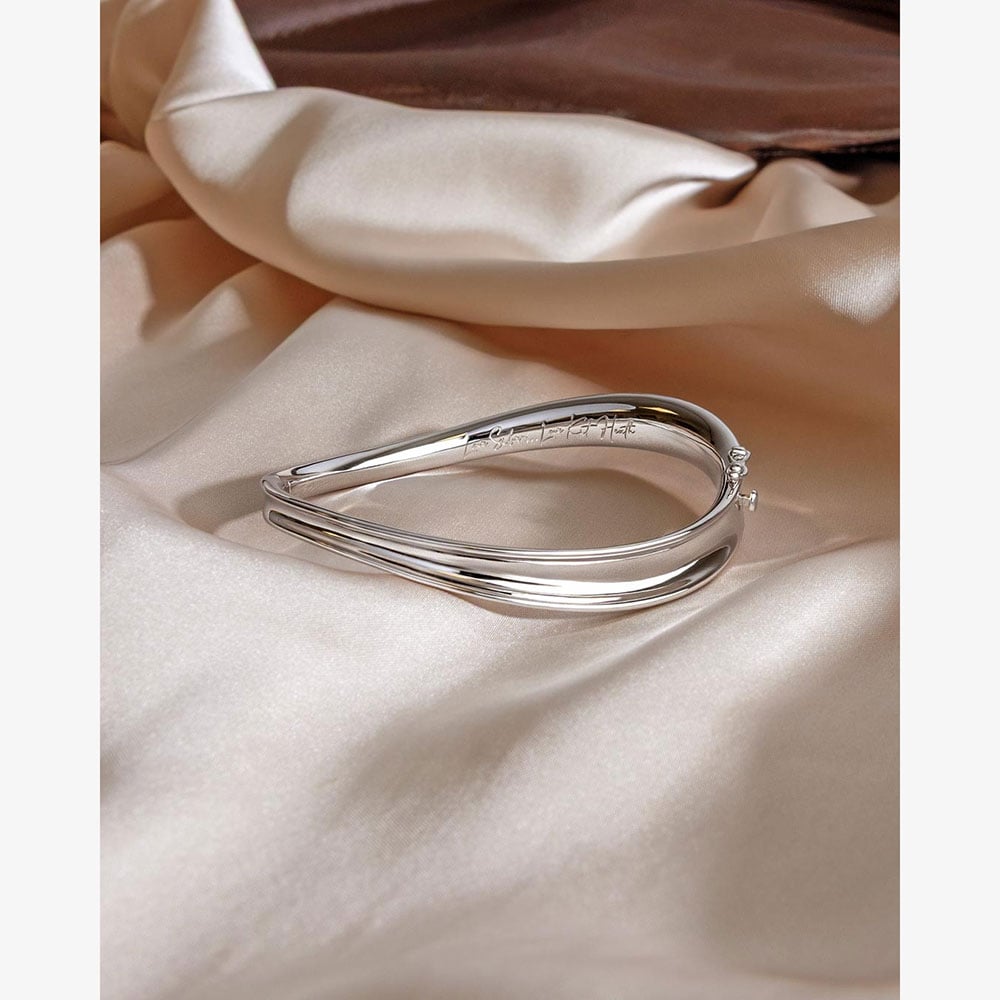 Kit Heath Serenity Hinged Bangle 71184RP