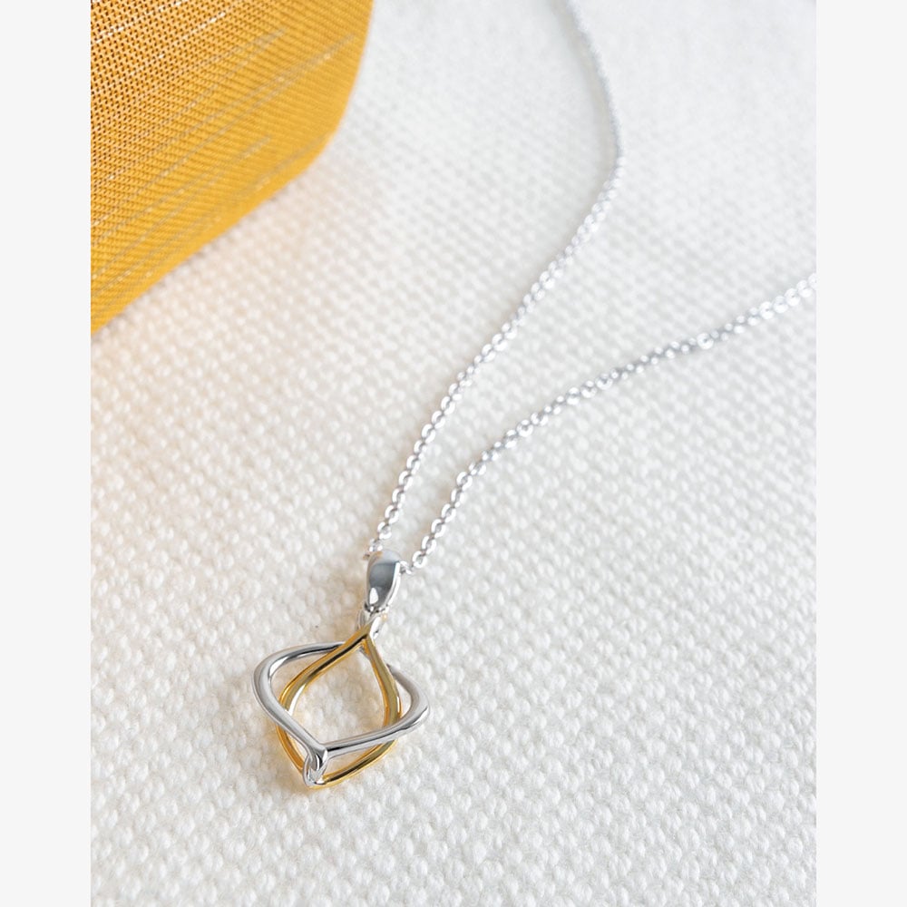 Kit Heath Alicia Golden Mini Necklace 90017GRP