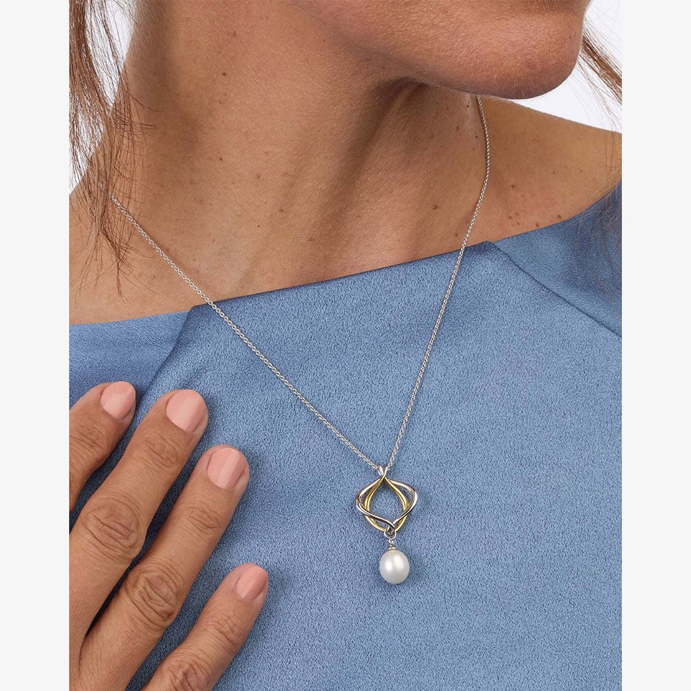 Kit Heath Alicia Golden Pearl Necklace 90021GFP