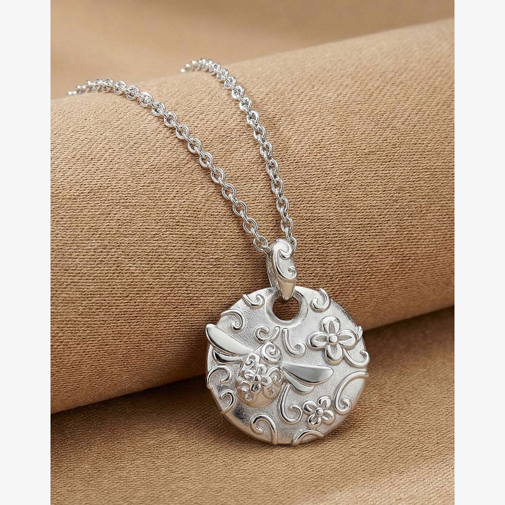 Kit Heath Blossom Flyte Honey Bee Disc 18 Inch Pendant 90331RP