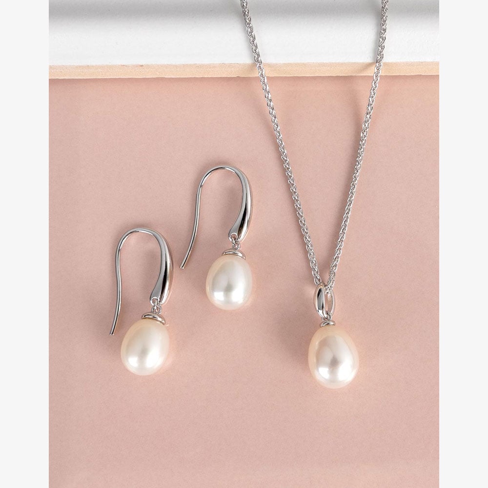 Kit Heath Revival Classic Pearl 20 Inch Necklace 90427FP