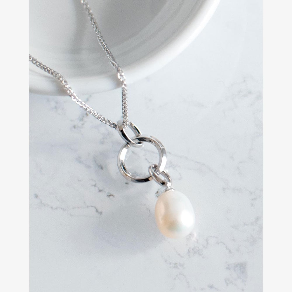 Kit Heath Revival Classic Pearl Oval Pearl 22 Inch Necklace 90431FP