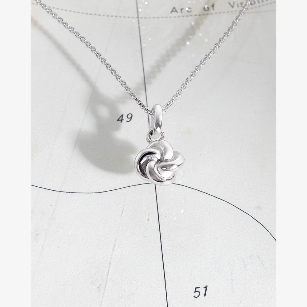 Kit Heath Marina Tide Knot 18 Inch Necklace 91060RP