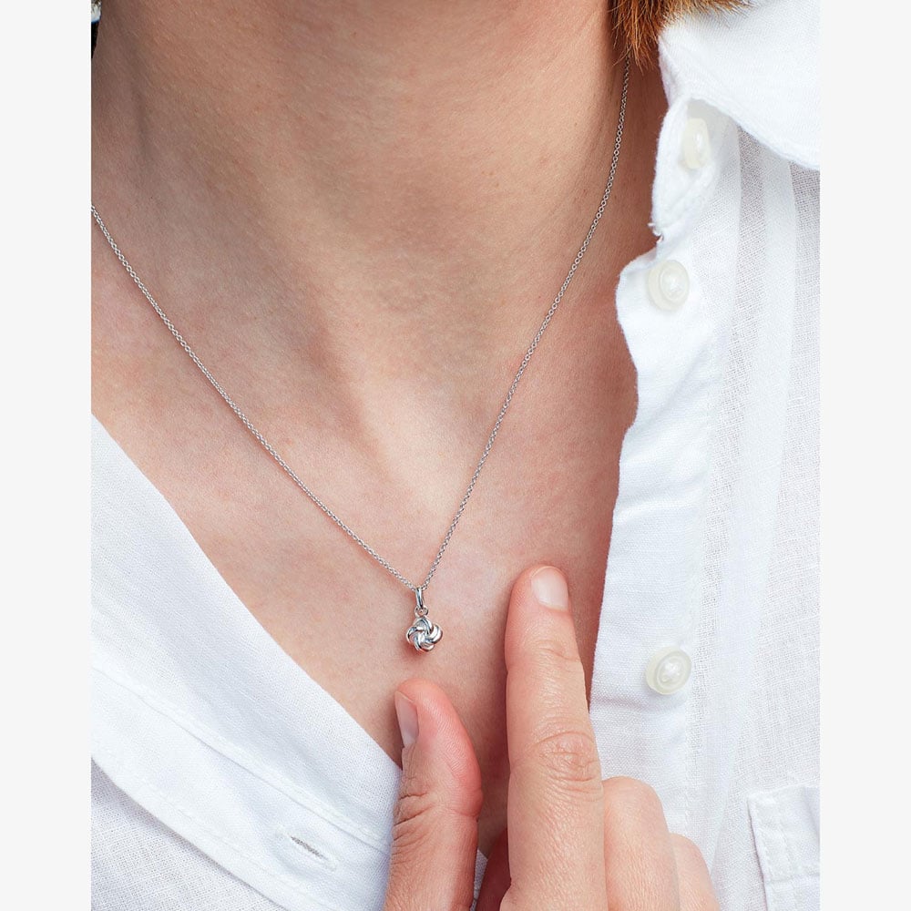 Kit Heath Marina Tide Knot 18 Inch Necklace 91060RP