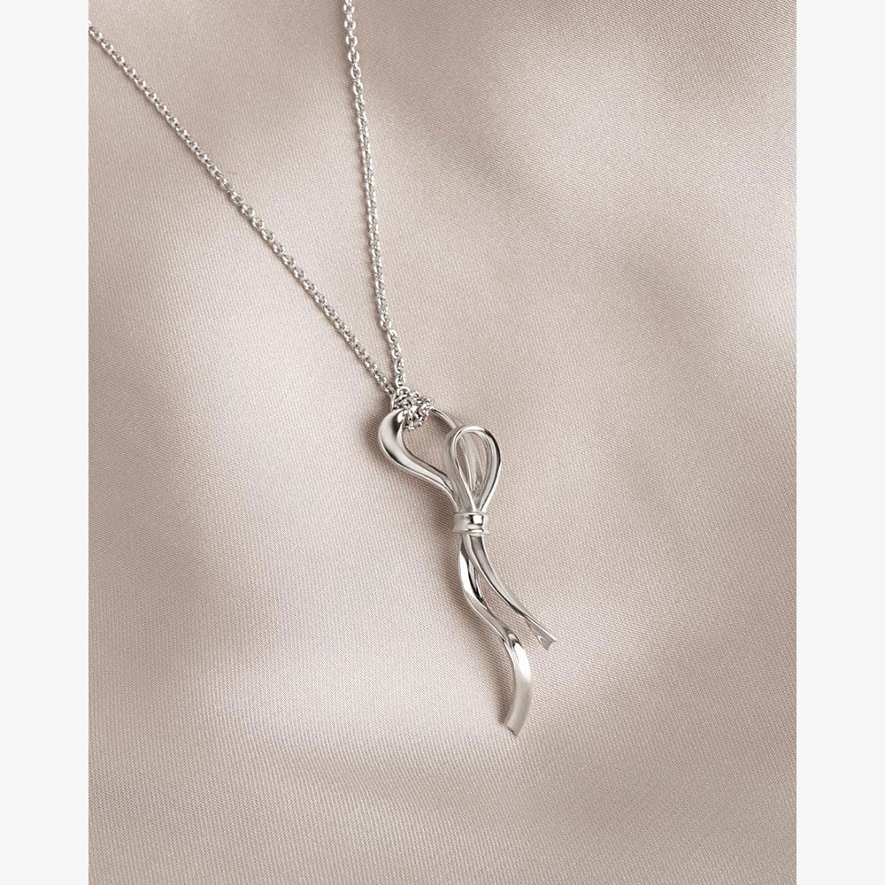 Kit Heath Serenity Ribbon Bow Loop 18 Inch Necklace 91189RP