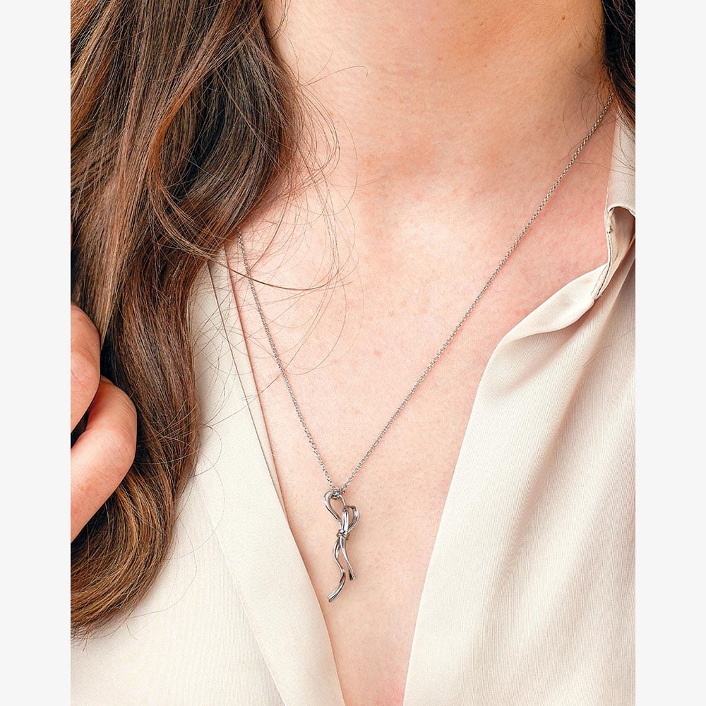 Kit Heath Serenity Ribbon Bow Loop 18 Inch Necklace 91189RP