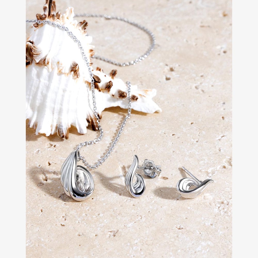 Kit Heath Océane Shell Wave 18 Inch Necklace 91211RP