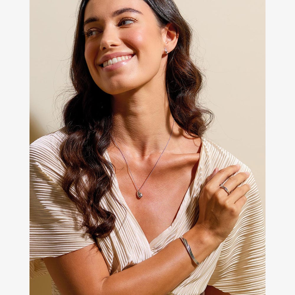 Kit Heath Océane Shell Wave 18 Inch Necklace 91211RP