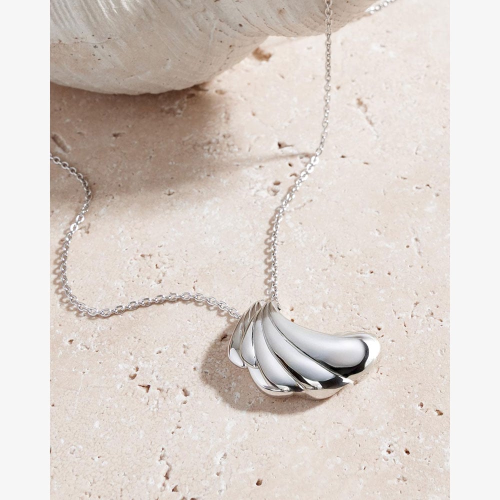 Kit Heath Océane Shell Echo Grande 20 Inch Necklace 91215RP