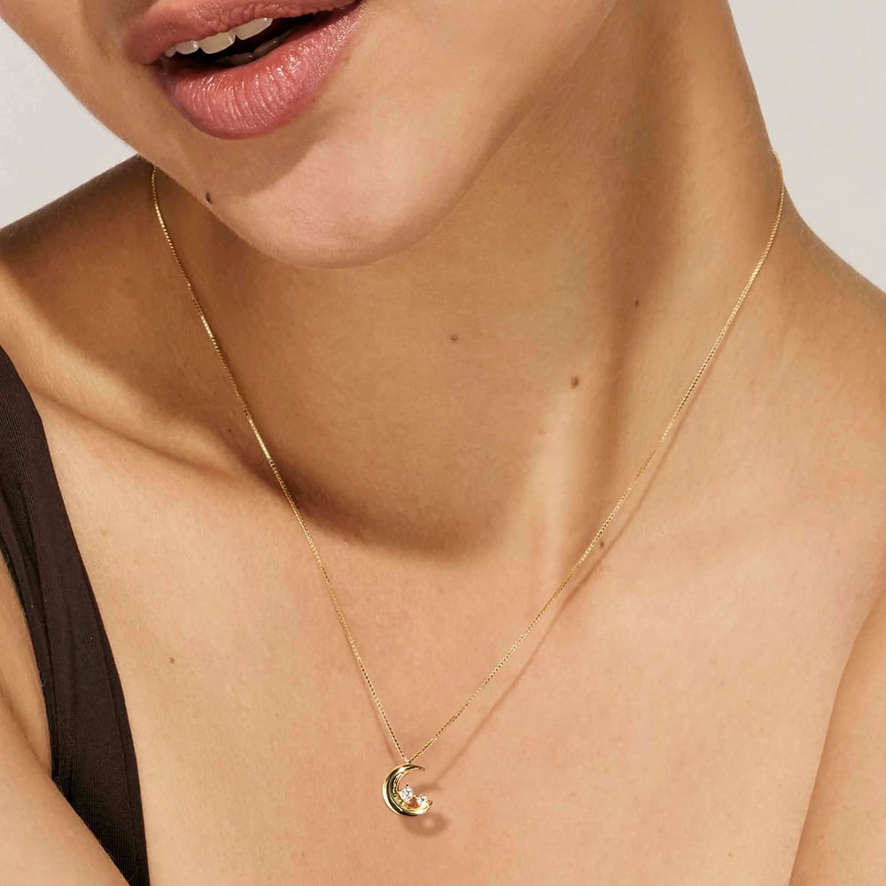 Nomination Dreams Beats Gold Tone Moon Pendant Necklace 242602/024