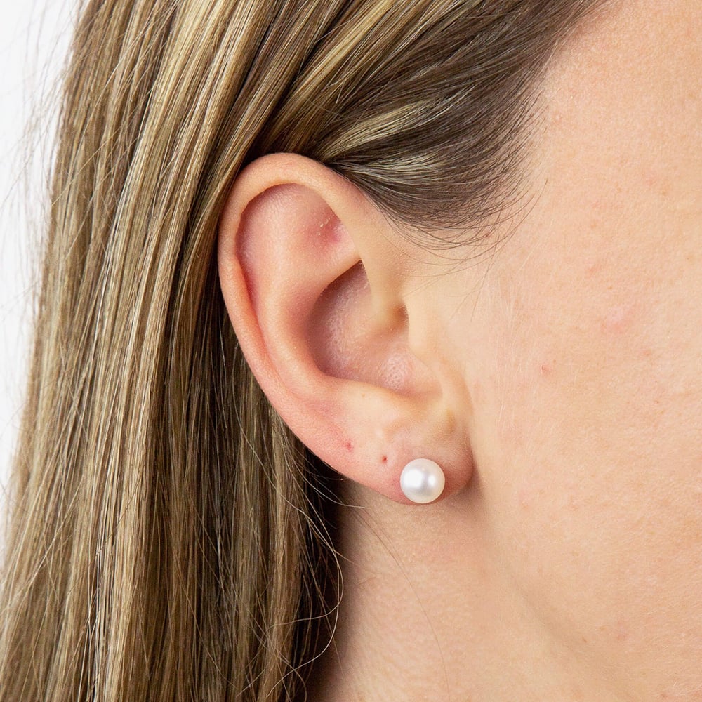 9ct Yellow Gold 7mm Freshwater Pearl Round Stud Earrings GE2373W