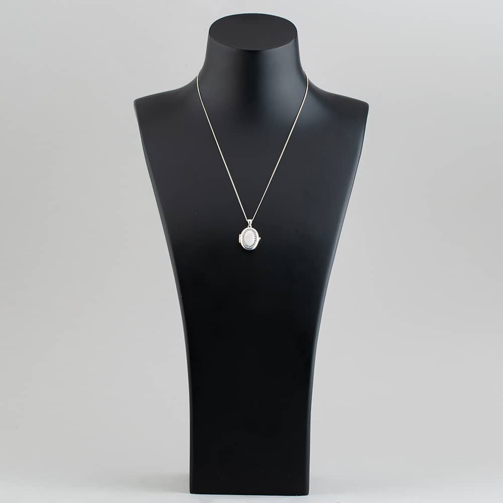 Silver Cubic Zirconia Oval Locket Necklace 8.65.1884