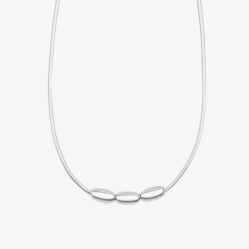 Fashionista Silver Sterling Silver Three Bead Snake Chain Necklace N4774