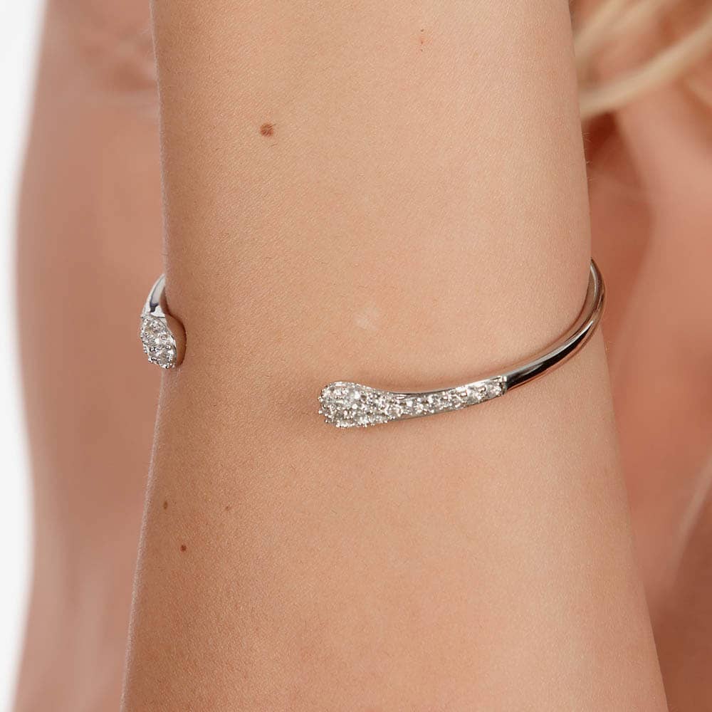 Lucy Quartermaine Silver Skinny Drip White Topaz Twist Bangle SDBG1