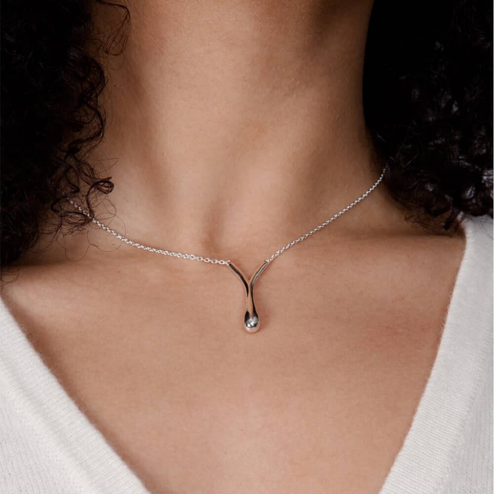 Lucy Quartermaine Silver V Drip Pendant Necklace DP4