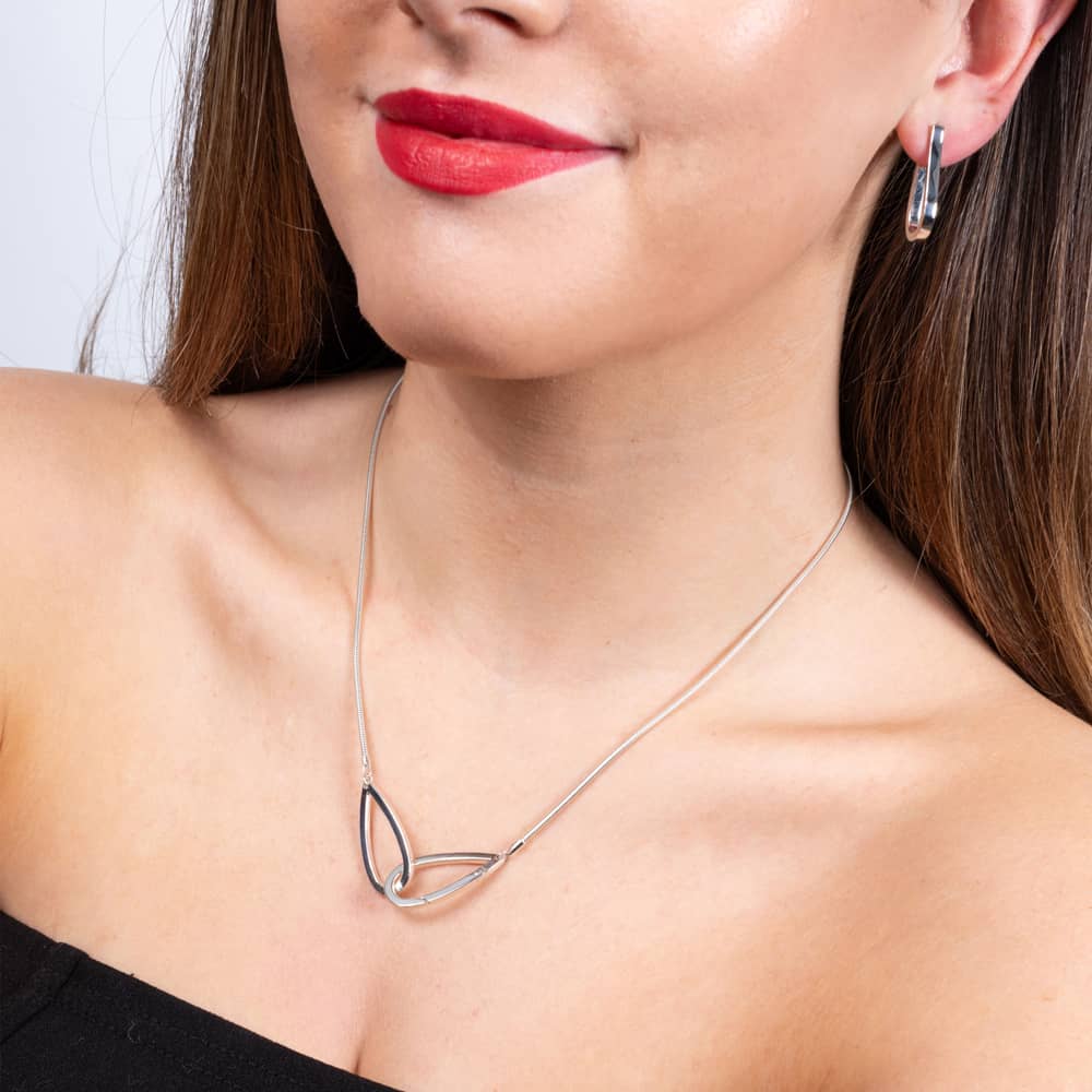 Lucy Quartermaine Silver Large Linked Petal  Necklace PP3